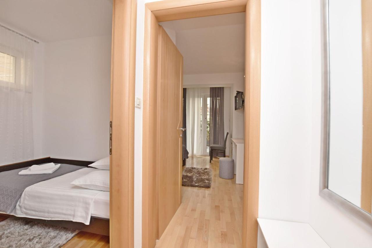 Apartment Mate Omiš Exterior foto